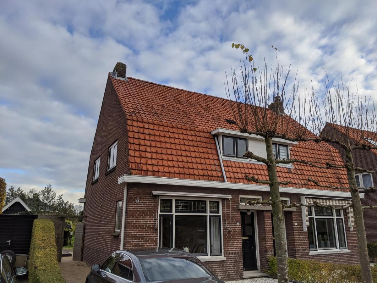 CRASH'NSTAY - Julianalaan Sprang Bagian luar foto